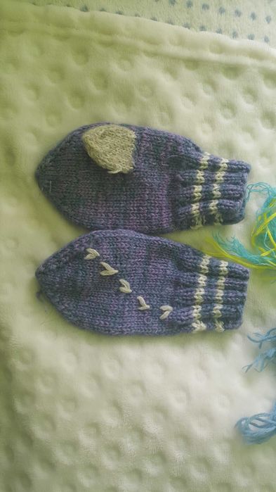 Nowe Rękawiczki robione na drutach dla dziecka w wieku 12-18 mies.