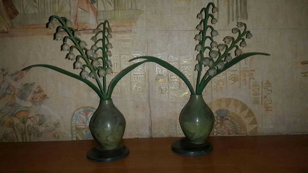 Пластикові фігурки та статуетки