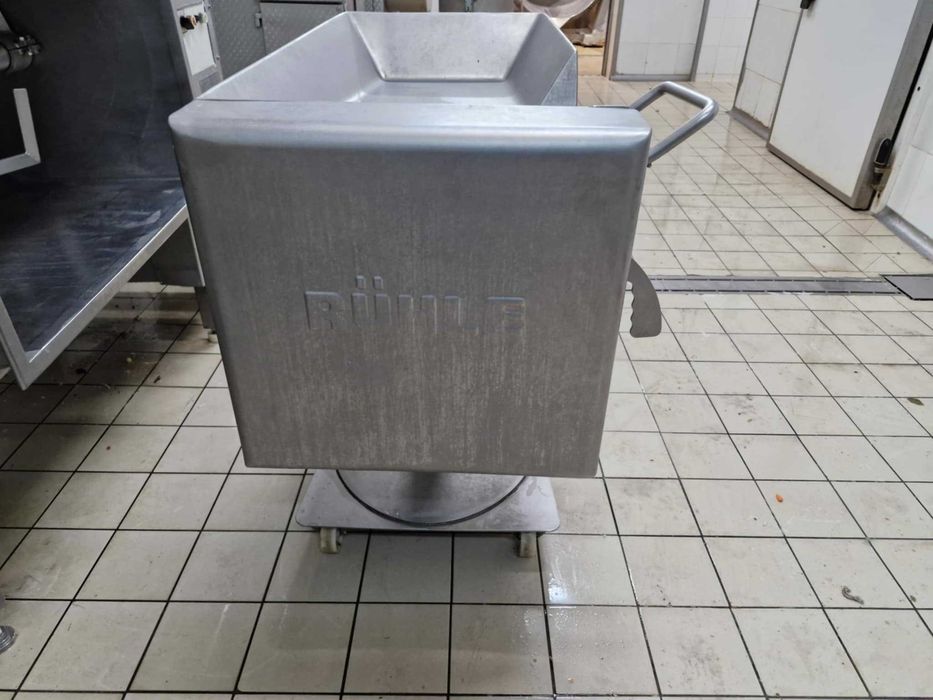 Kostkownica przemysłowa Ruhle do mięs i warzyw