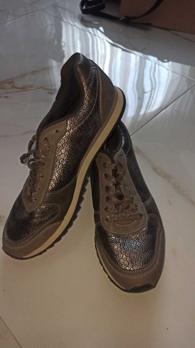 Кроссовки ботинки туфли р.40