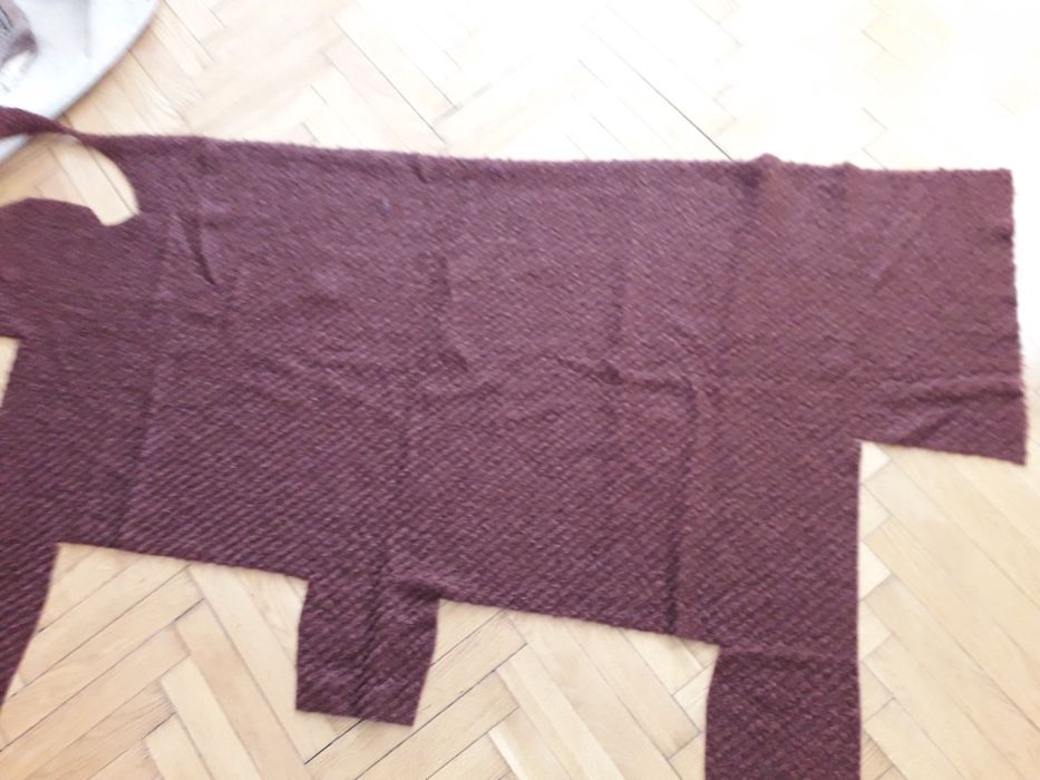 Tkanina boucle na wąską spódnicę włoska 66 cm