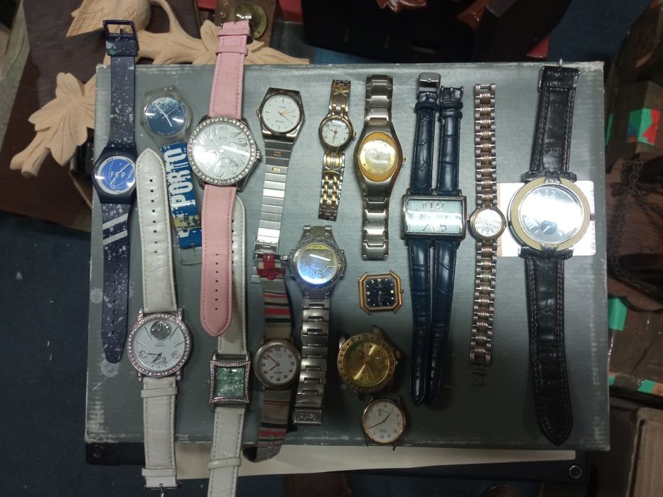 Lote de relógios. De corda e de quartzo.