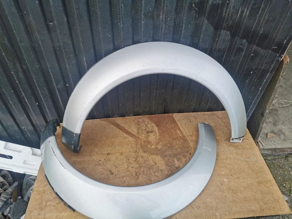 AUDI A2 LISTWA NAKŁADKA BŁOTNIKA TYŁ LEWA PRAWA TYLNA WYSYŁKA