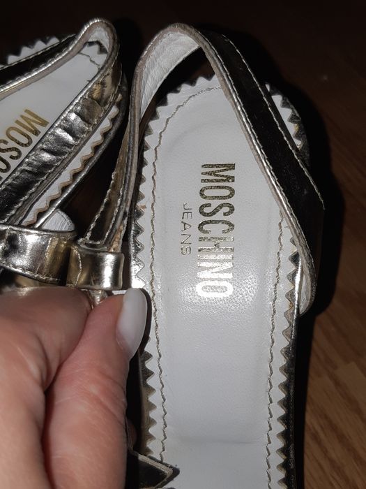 Босоніжки,  босоножки