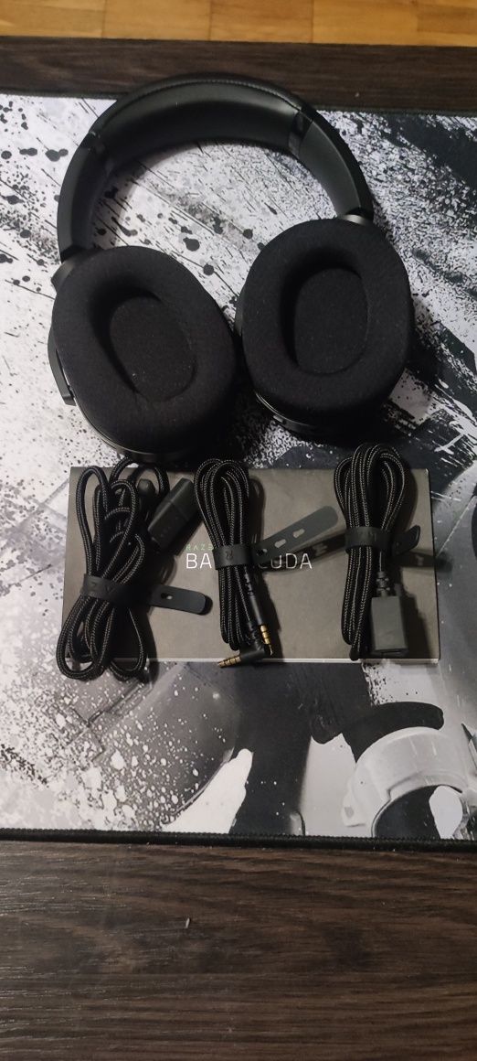 Продам игровые наушники Razer Barracuda