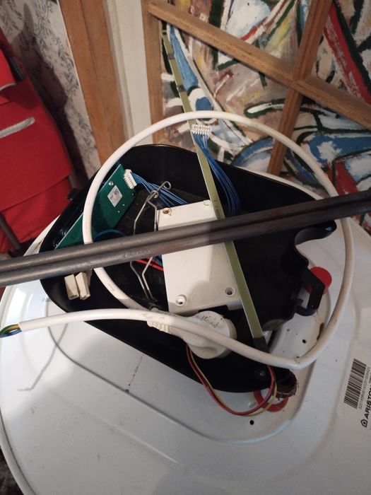 Водонагрівач Арістон