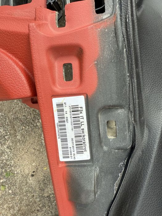 BMW deska rozdzielcza pulpit 32 f30 d36 f33 czerowna czarna