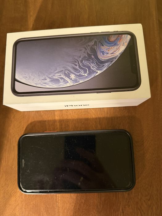 Sprzedam iPhonea XR 128 GB