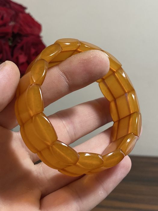 Stara bransoletka z bursztynu. Bałtycki, miodowy.
