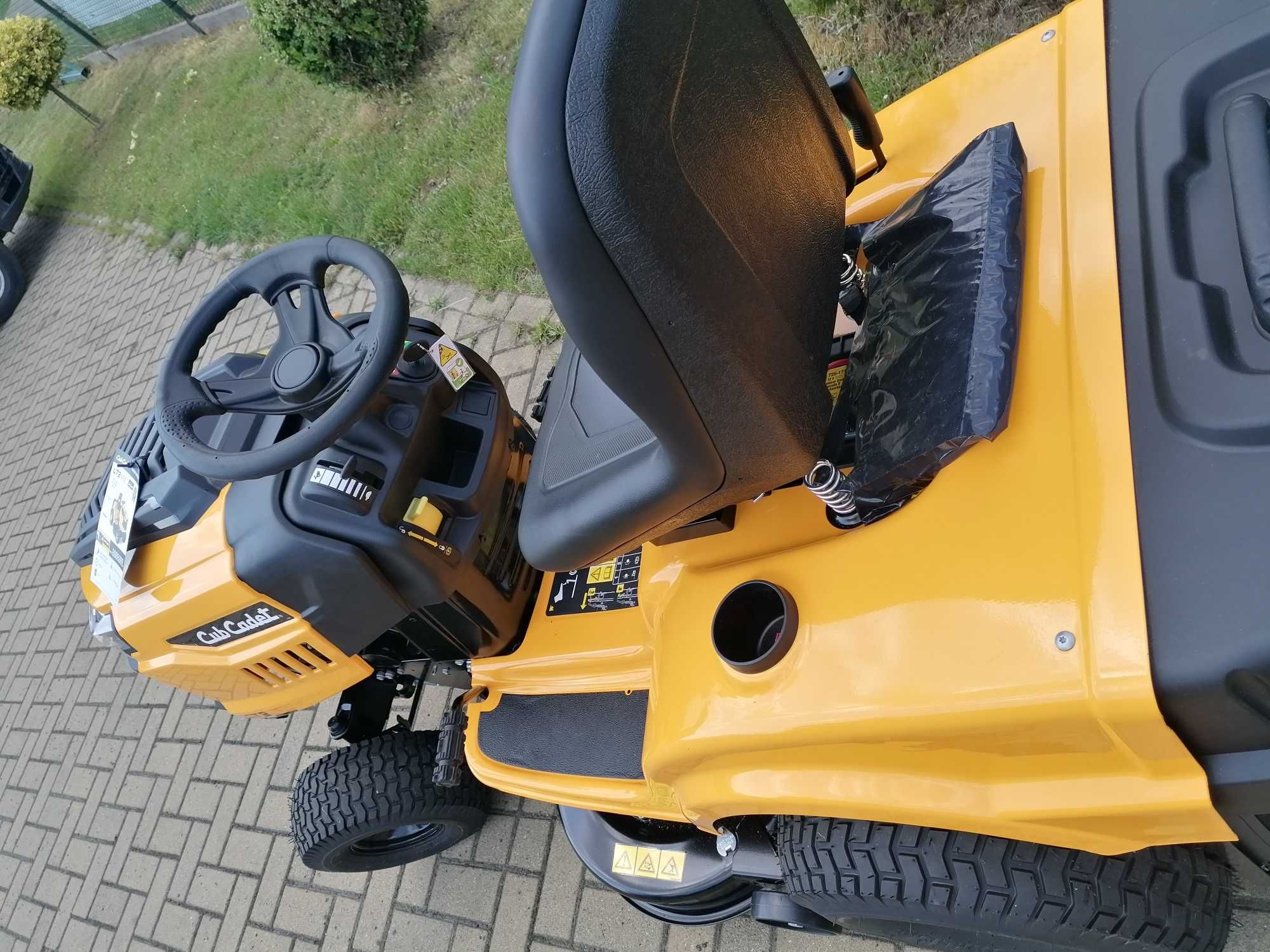 Traktor ogrodowy Cub Cadet LT2 NR92