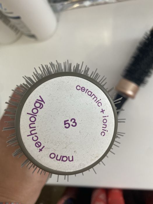 Продам два брашинга пррфесиональная расческа