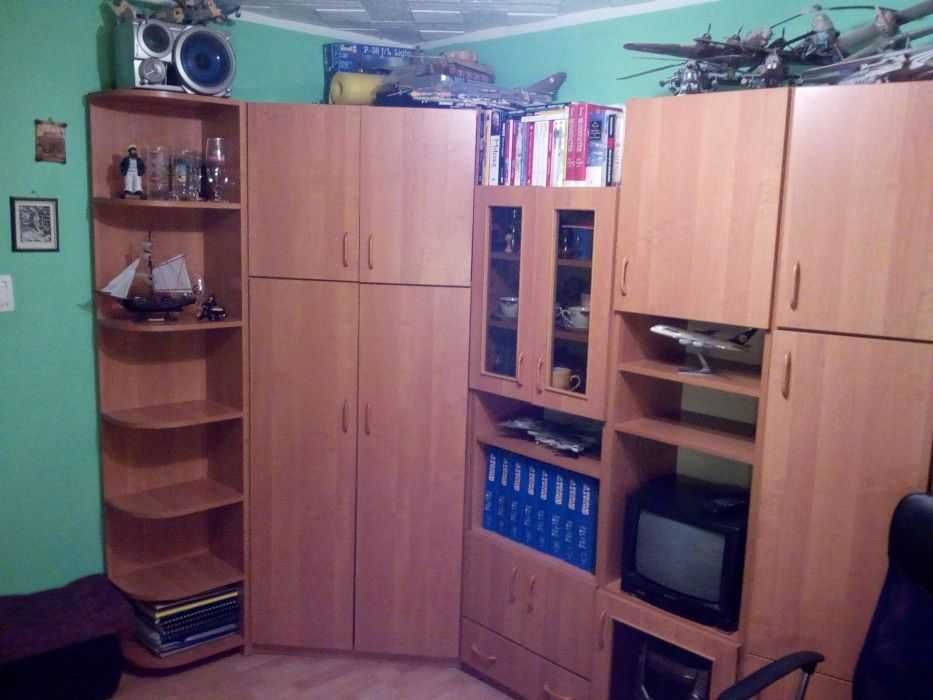 Meble / meblościanka