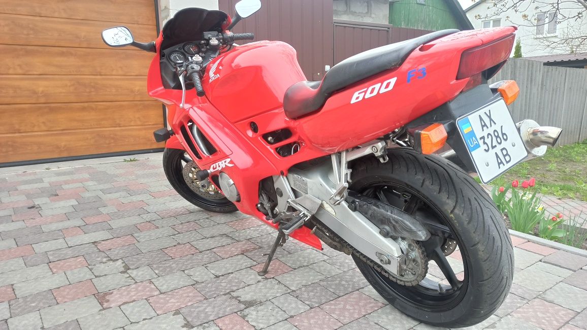 Спортбайк Honda cbr600 f3