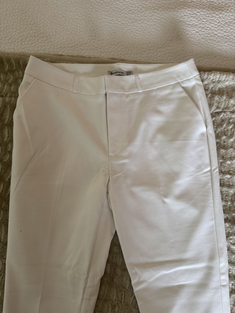 Vendo dois pares de calcas 38 da stradivarius