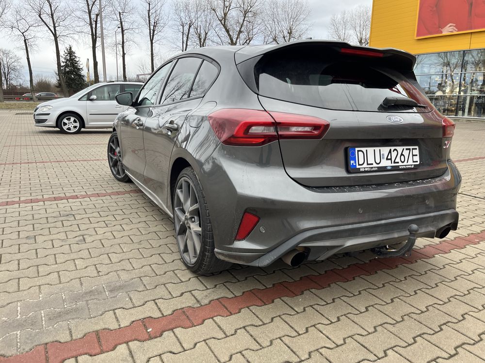 Focus ST 280km pełne wyposażenie