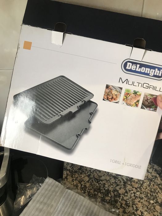 Grelhador Delonghi CGH1012D e placa de grill mais placa de gridle