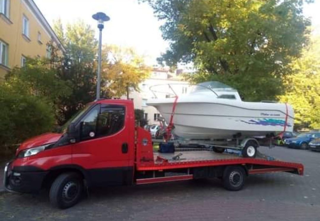 Wynajem autolawet laweta lawety autolawety Warszawa Iveco Kat B
