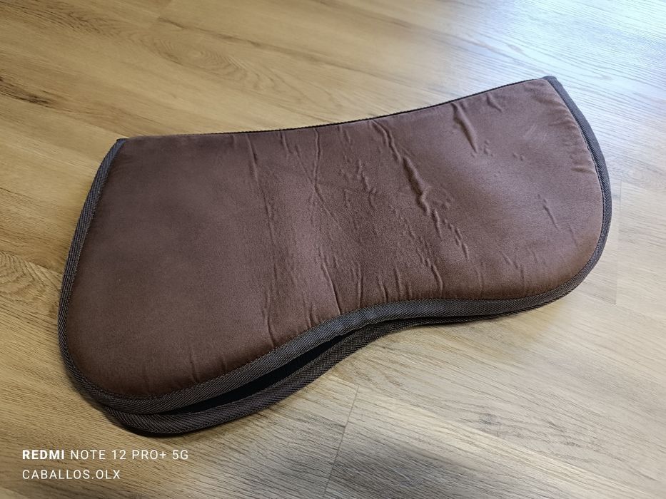 Podkładka pod siodło memory Kentucky, Equitex, brązowa