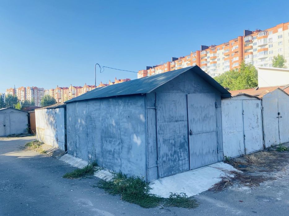 Продам гараж на Довженка