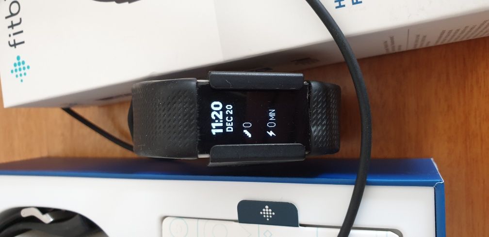 Fitbit Charge 2 com pulseira nova