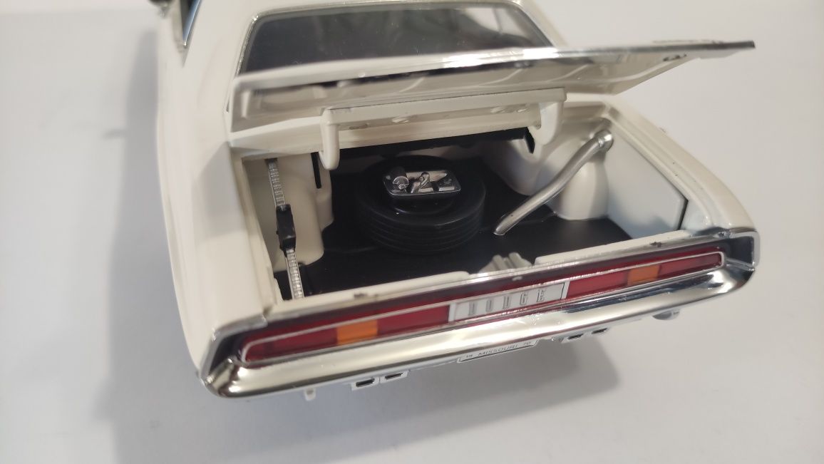 Dodge Challenger R/T 1970, Highway61, 1:18