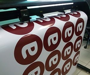 Послуги друку, найкраща якість та Цiна! Баннер, Оракал, Наліпки, Холст