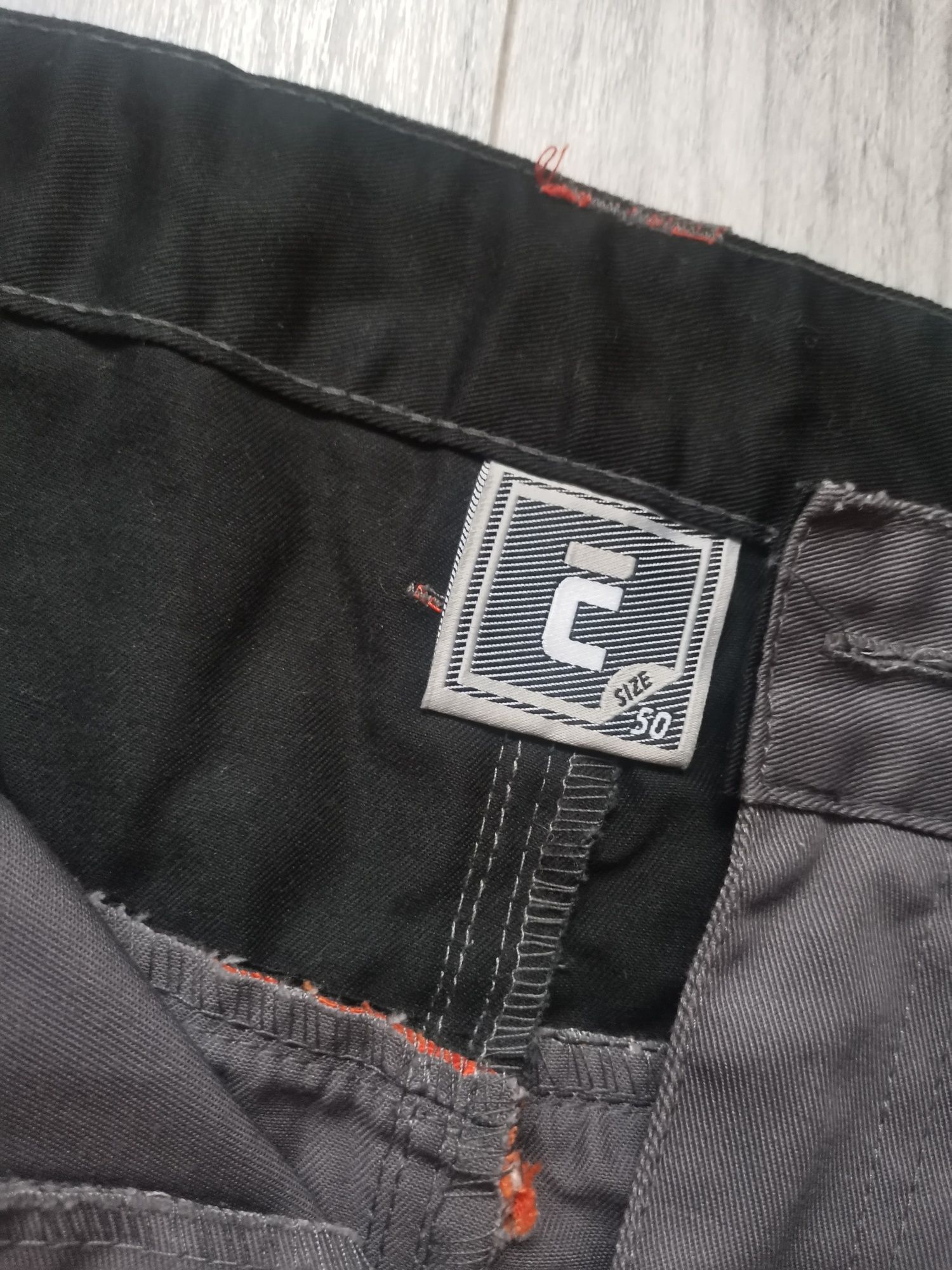 Nowe spodnie robocze Cerva