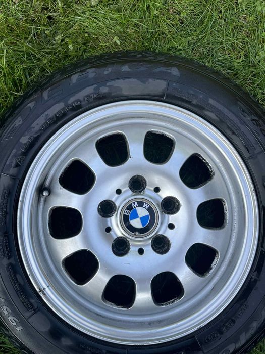 Koła, opony, felgi BMW zimowe 195/65R15