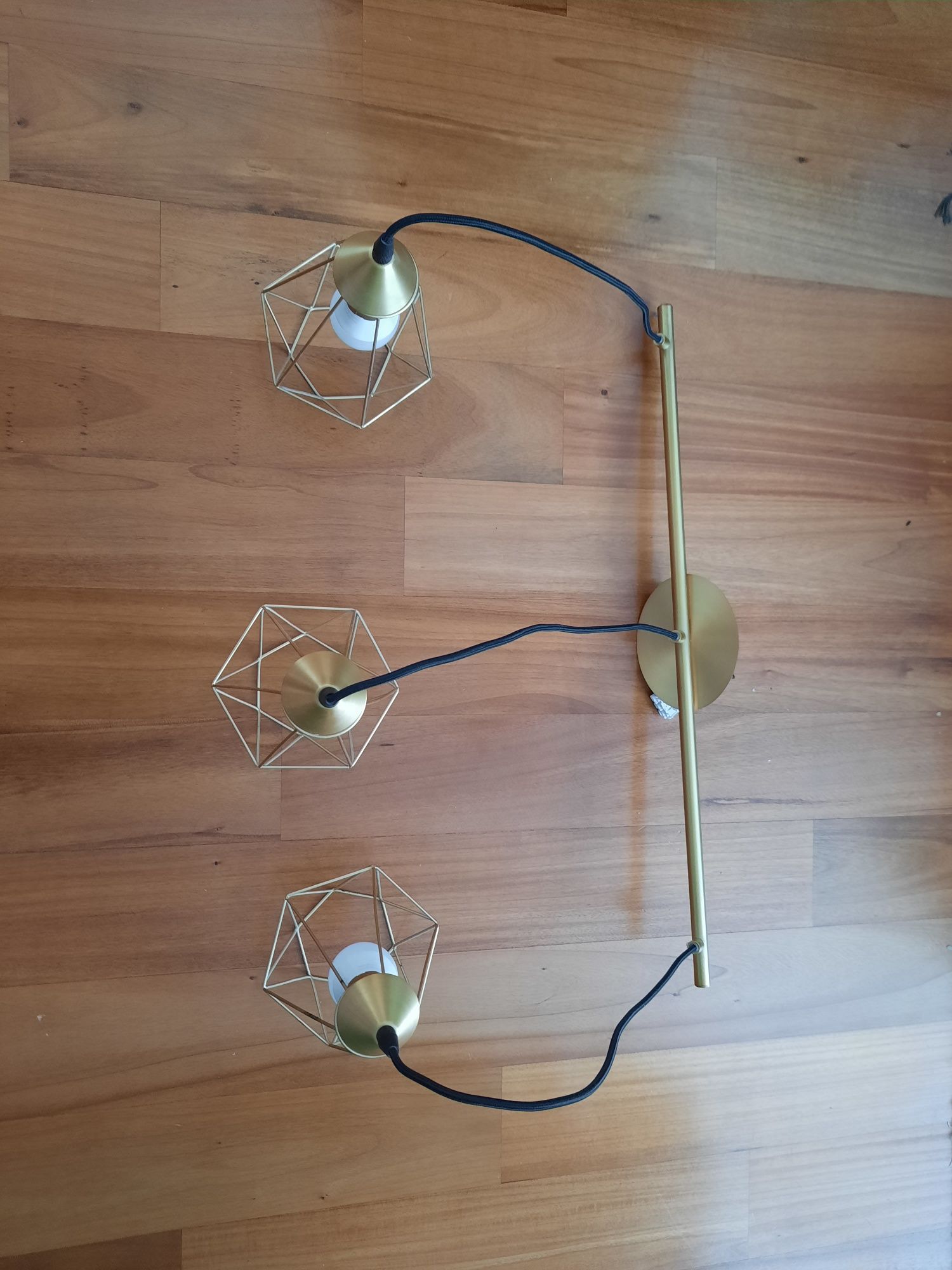 Potrójna złota lampa wisząca BYRON Inspire E27