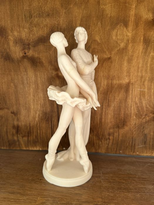 Він та вона. Балетна пара. Скульптура, статуетка 50-60 радянської доби