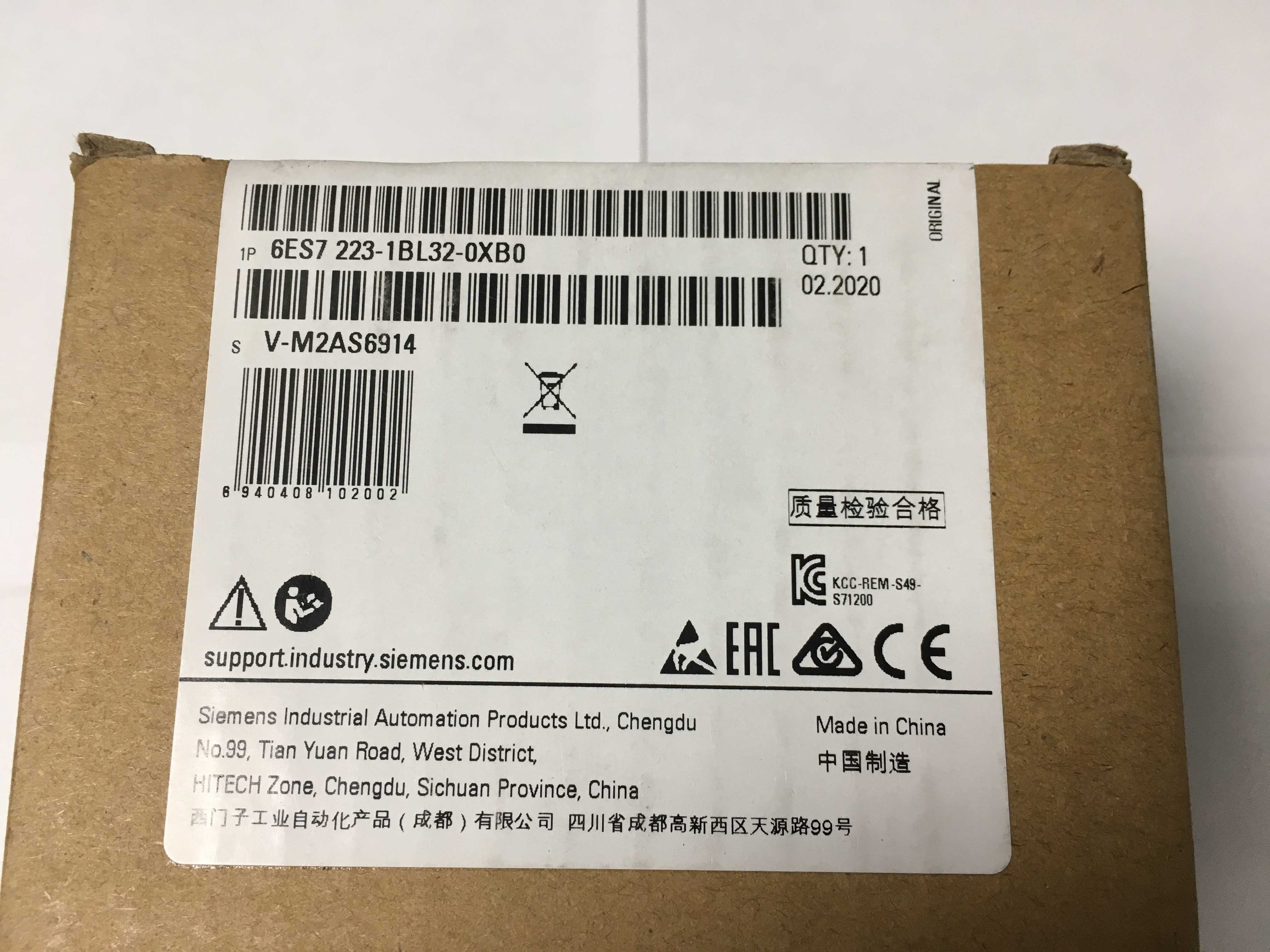 SIEMENS Simatic S7-1200 6ES7223-1BL32-0XB0