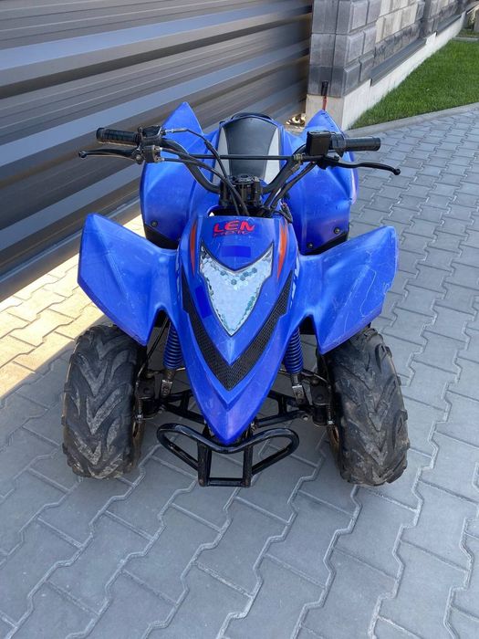 Продам квадроцикл 100кубів в хорошому стані