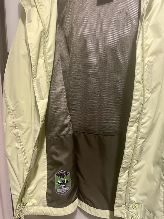 Куртки вітровки і теплі кофти