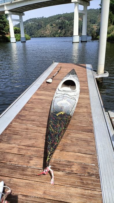 Caiaque turismo pronto a usar