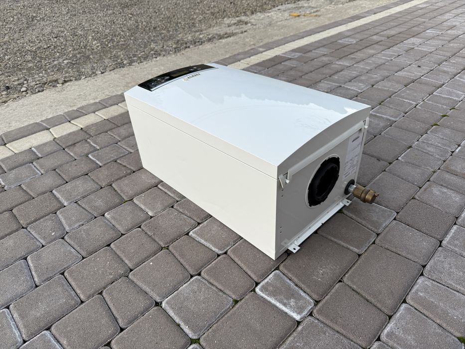 Nefit Bosch ProLine 24kw Конденсаційний 2контурний газовий котел