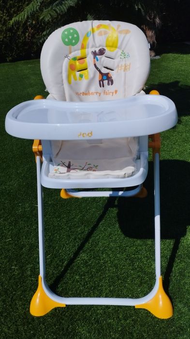 Cadeira de refeição para  crianças.