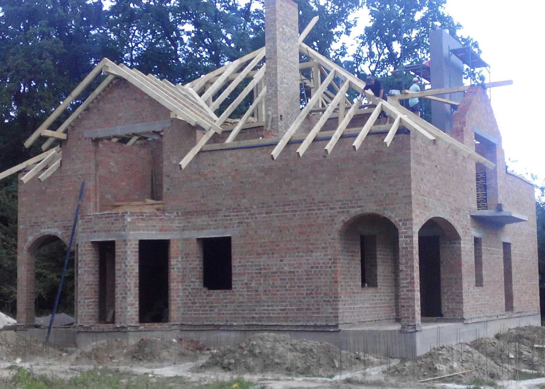 Будівництво будинків, реконструкція та ремонт.