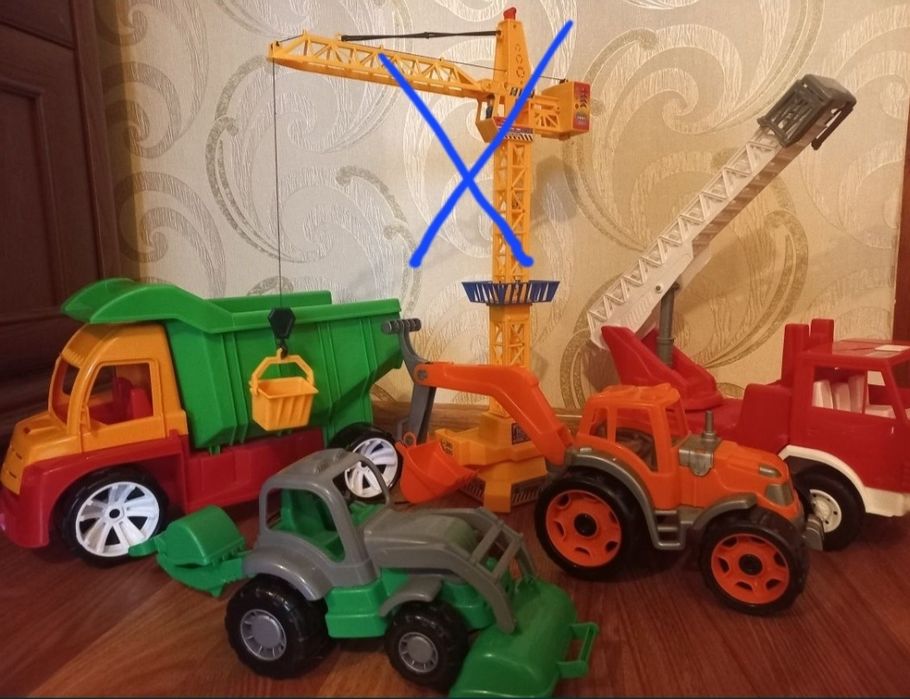 Трактор. Самоскид. Екскаватор. Кран. Пожежна машина.