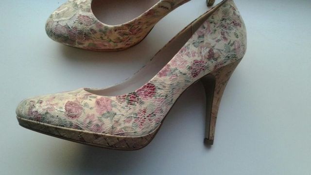 НОВІ туфлі туфли мешти з квітами до вишиванки