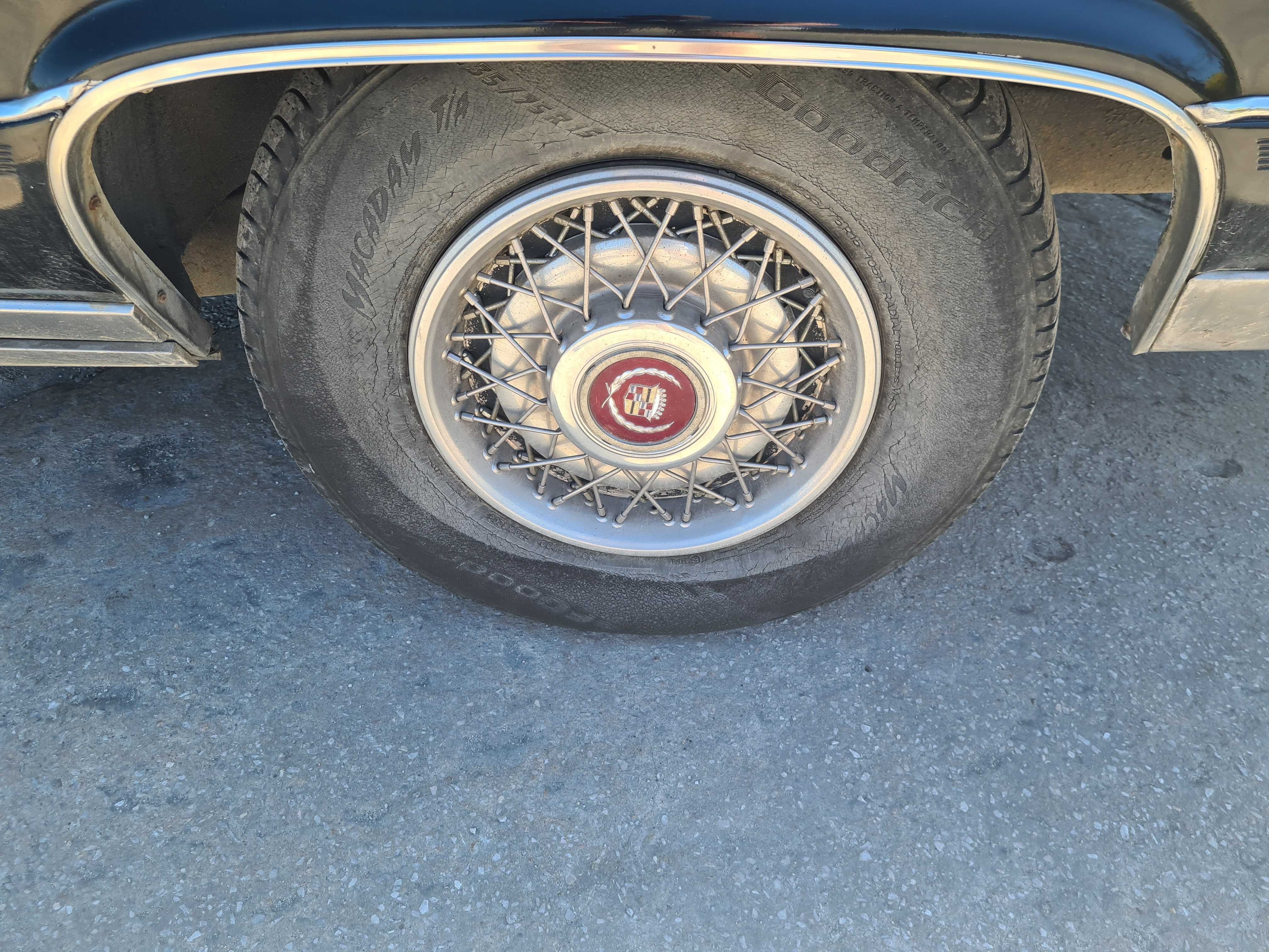 Kołpaki dekle felg R 15 Cadillac Brougham 1992r