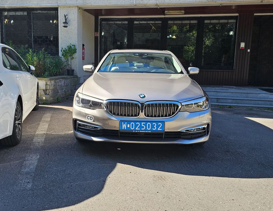 BMW Seria 5 BMW 350i GPF Luxury line