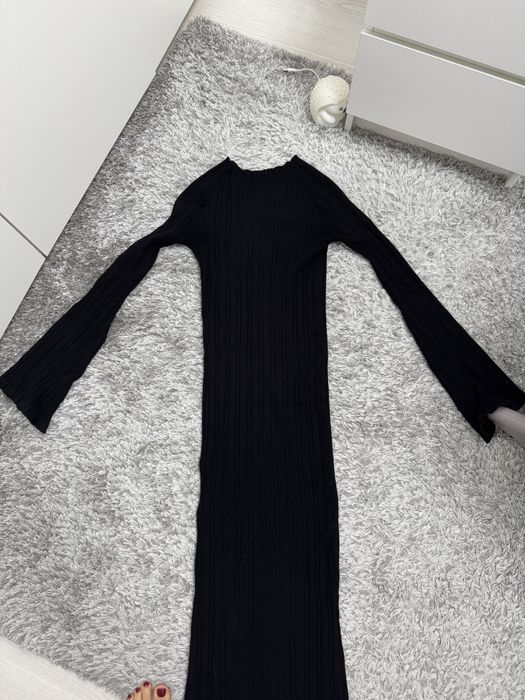 Трикотажна     сукня