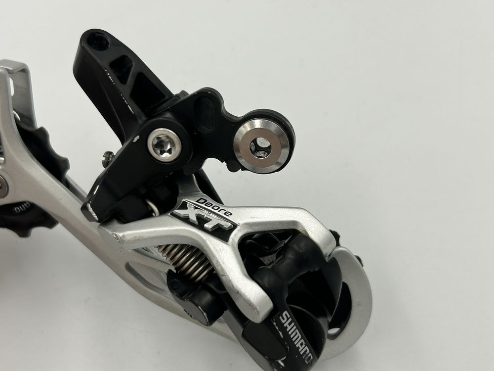 Przerzutka shimano deore xt rd-m773
