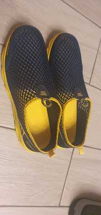 Легкі літні чоловічі кросівки сандалі сітка снікерси сліпони