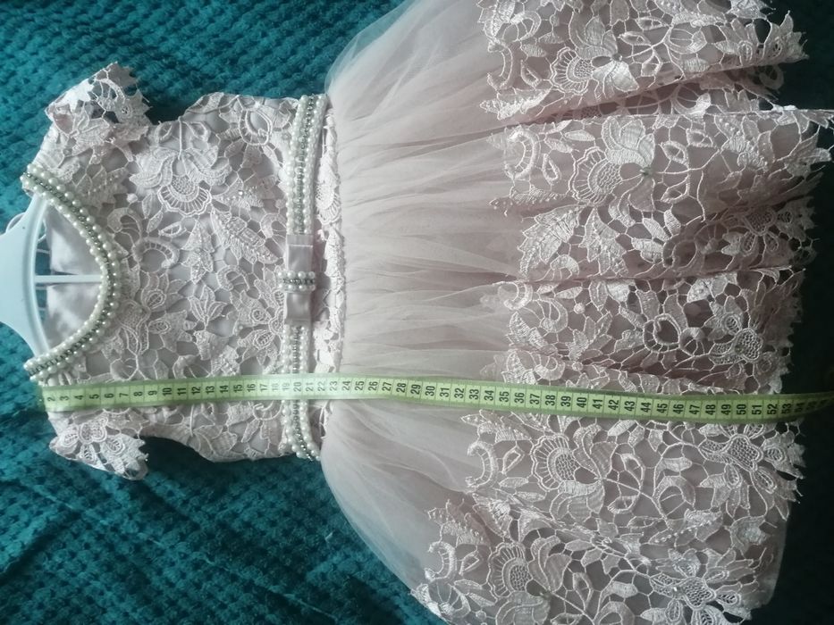 Пишна сукня дуже красива на дівчинку