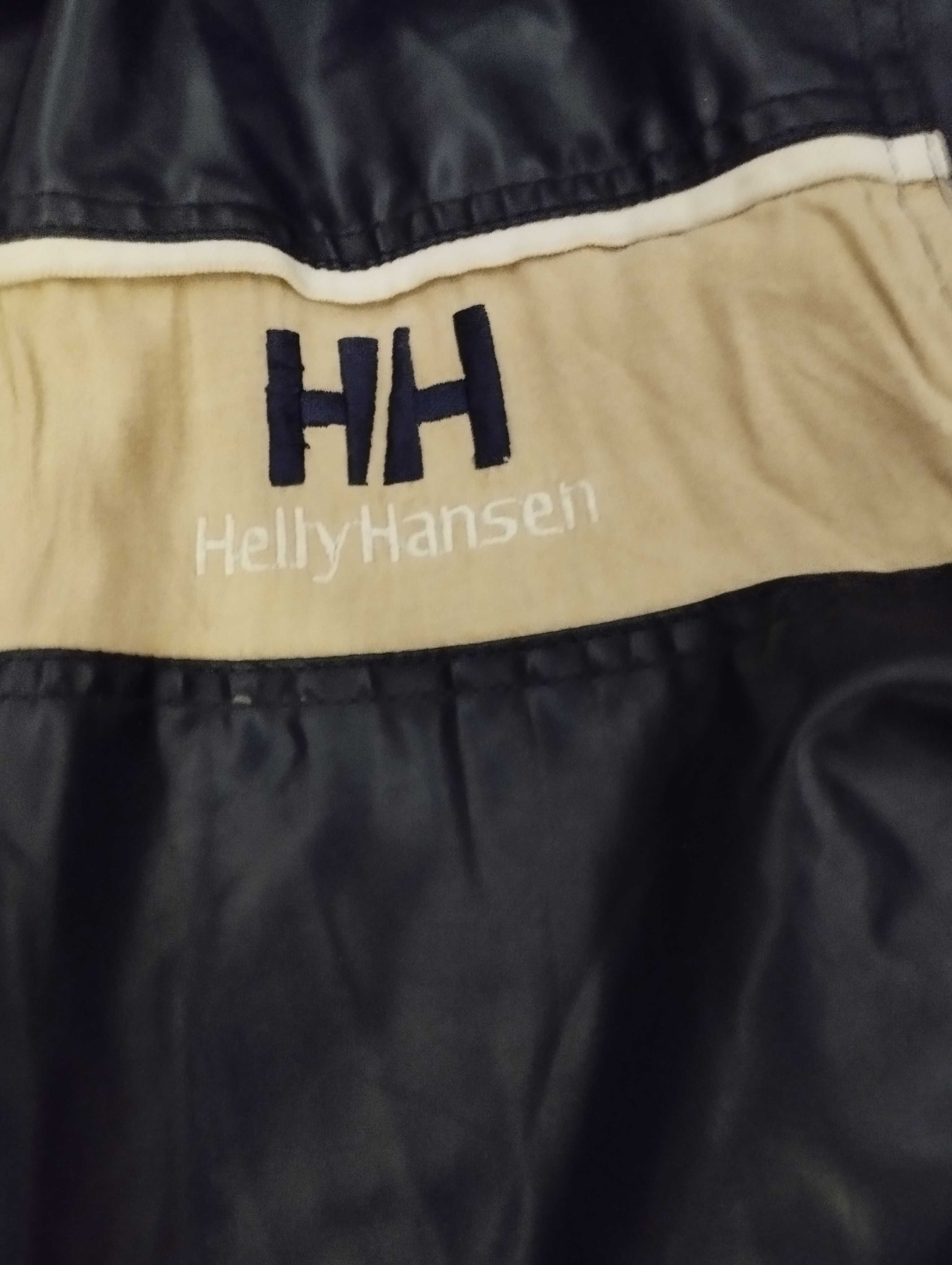 Бомбер Helly Hansen