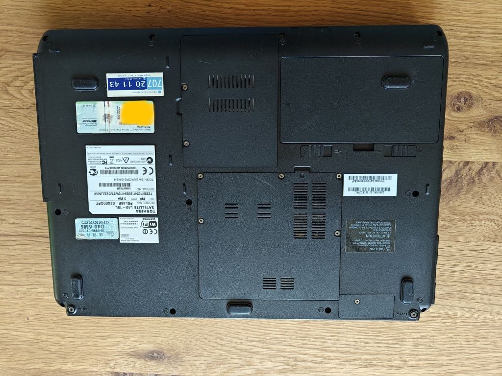Portátil Toshiba PSL48E-02X00GPT