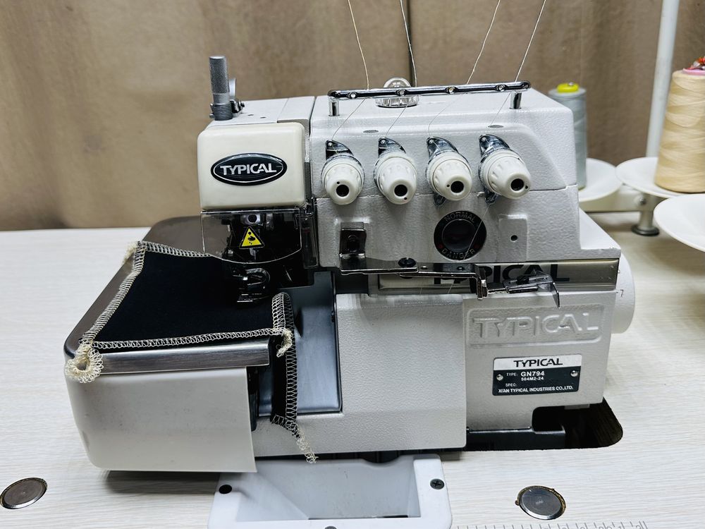 Продам швейная машина оверлок Typical серво мотор швейное siruba 220 v
