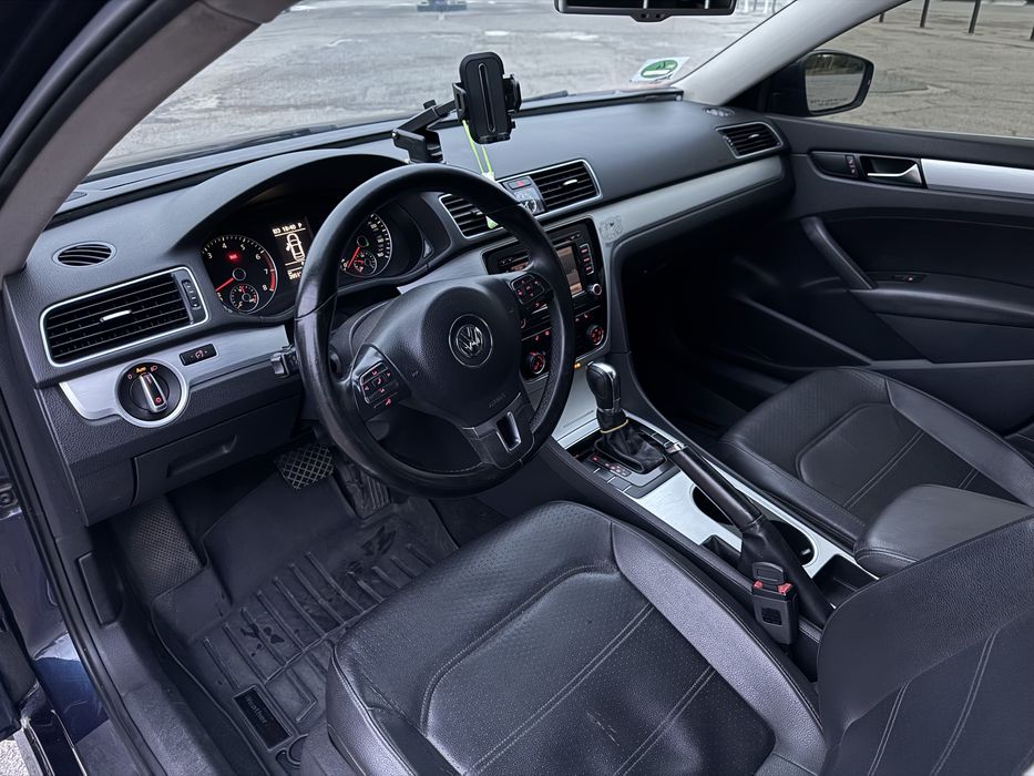 Volkswagen Passat Se 2013 Blue 2.5L