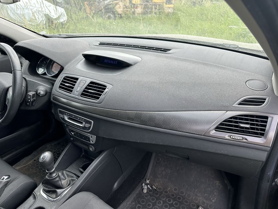 Торпеда передняя панель консоль Renault Megan 3 Рено Меган 3